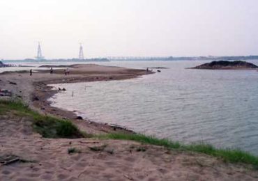 Người định cư nước ngoài thuê đất bãi bồi ven sông, ven biển?